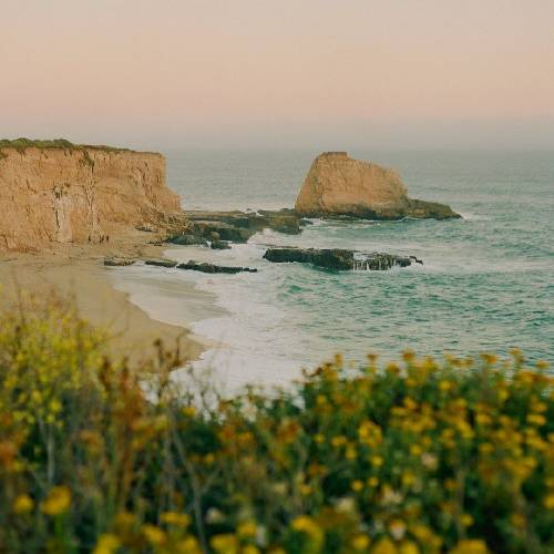 با صدای بچه باران دباره دلم پره غمه